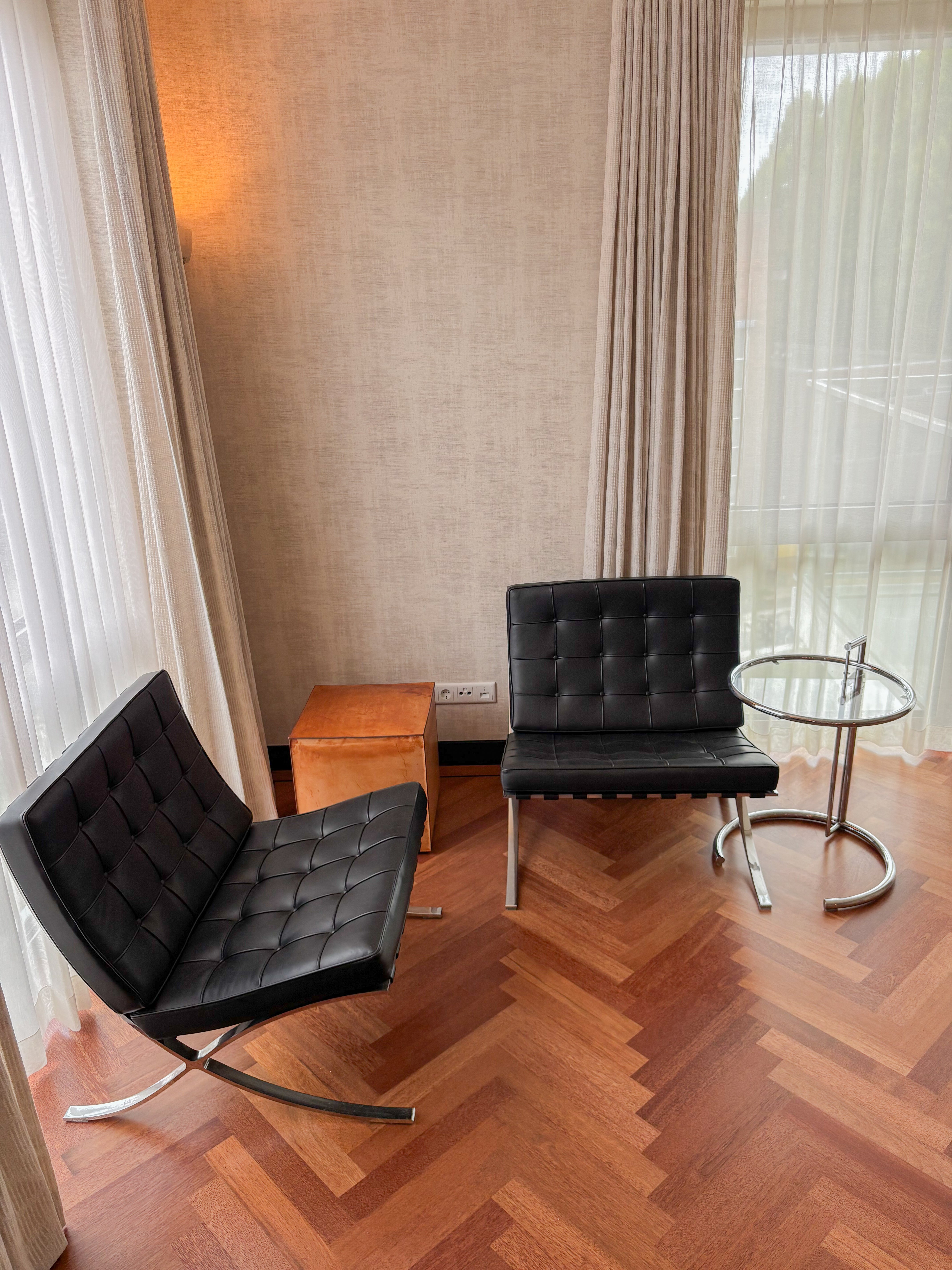 Hotel Chique Interieur met visgraatvloer